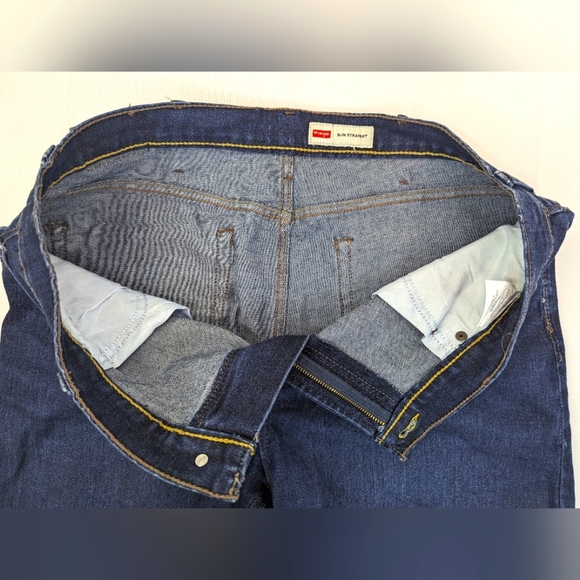 Wrangler Slim Straight Jeans, Men 36 x 32, 5-Pocket Med Wash High Rise - A25 - Picture 9 of 14